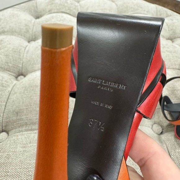 New without box Saint Laurent Leather T-Strap Sandals size 37.5 - Picture 3 of 4